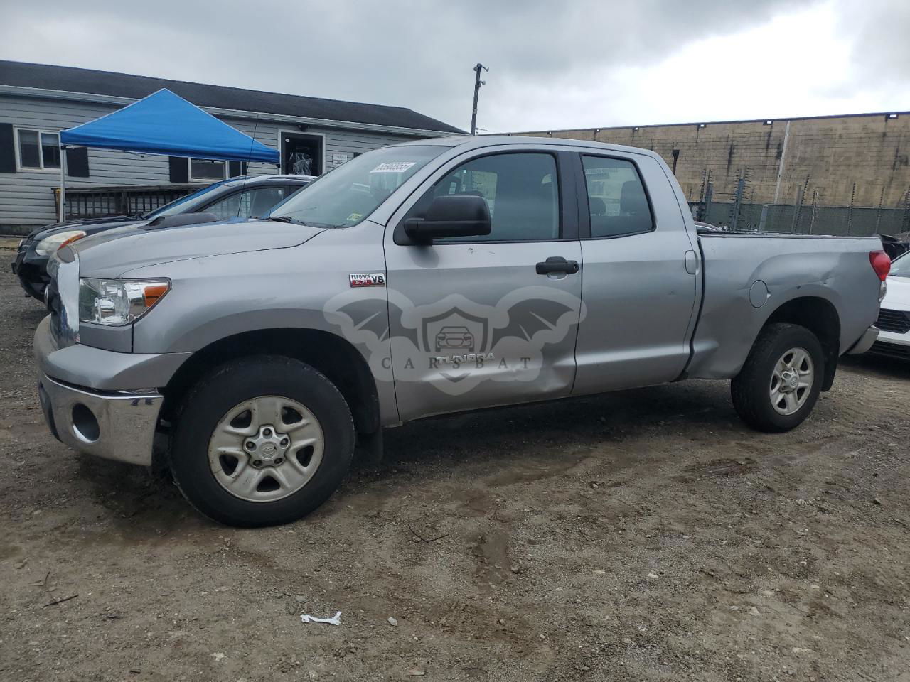 Toyota Tundra DOUBLE CAB 5.7L  8 2009