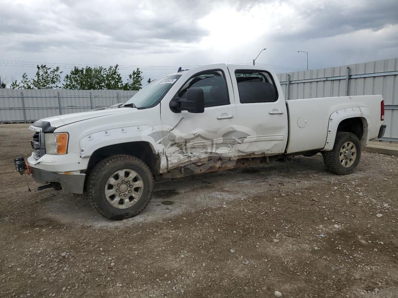 GMC Sierra K3500 SLT 6.6L  8 2013