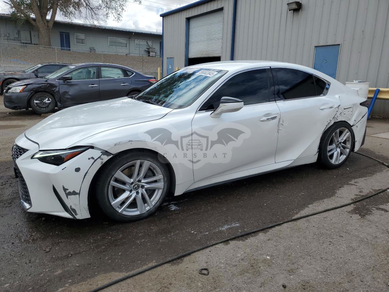 Lexus IS 300 2.0L  4 2021