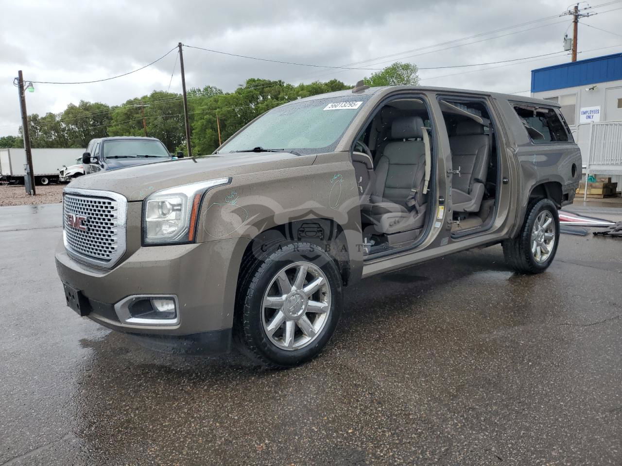 GMC Yukon DENALI 6.2L  8 2016