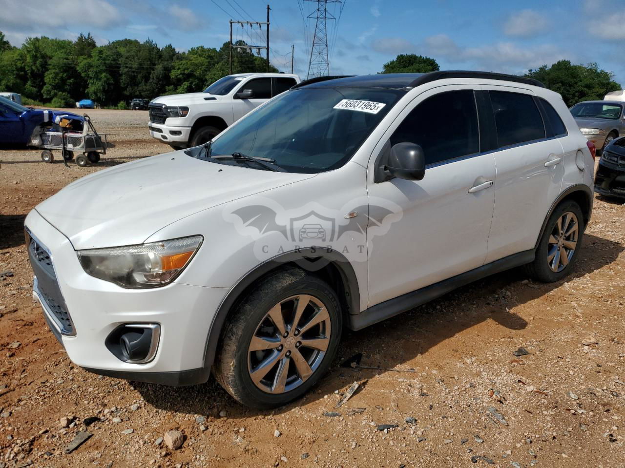 Mitsubishi Outlander LE 2.0L  4 2013