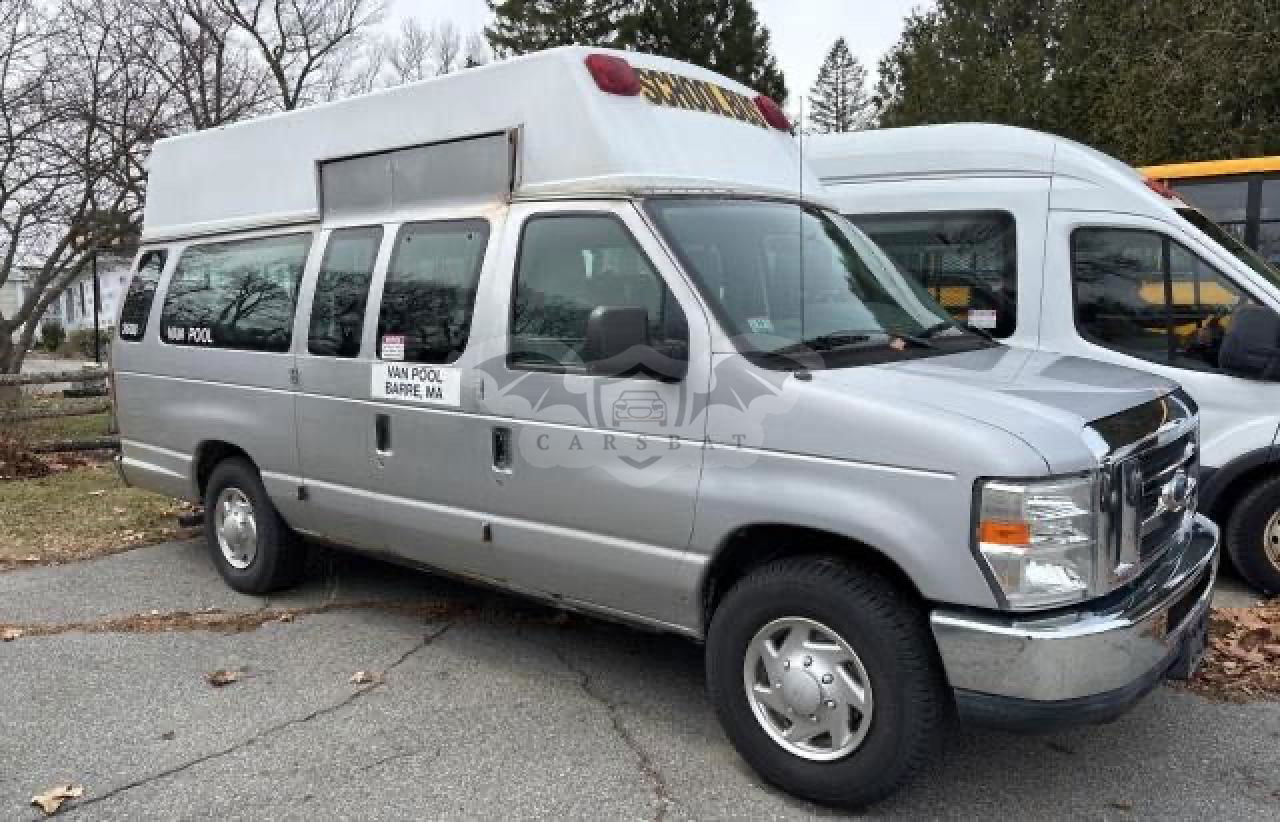 Ford Econoline E250 VAN 4.6L  8 2014