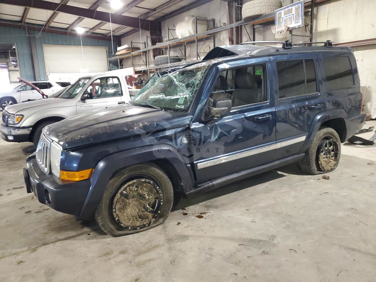 Jeep Commander SPORT 5.7L  8 2010