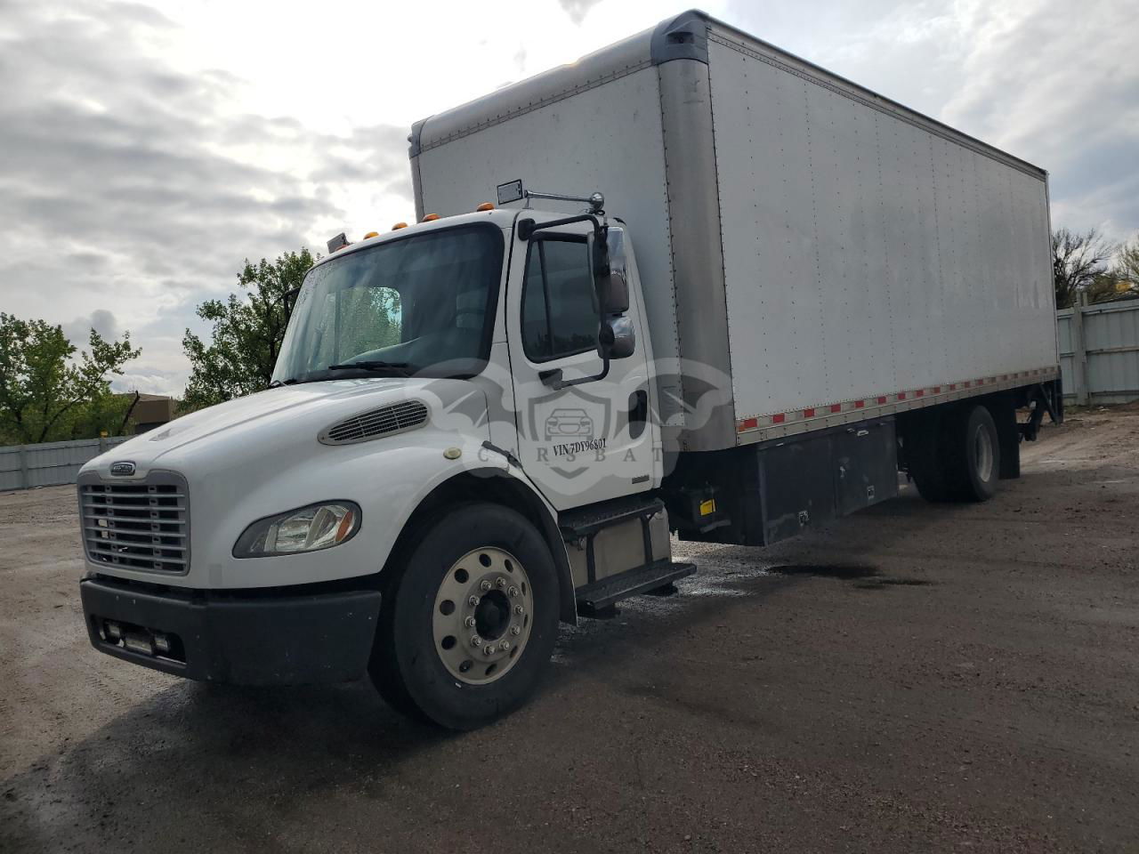 Freightliner Business Class M2 106 MEDIUM DUTY 7.2L  6 2007
