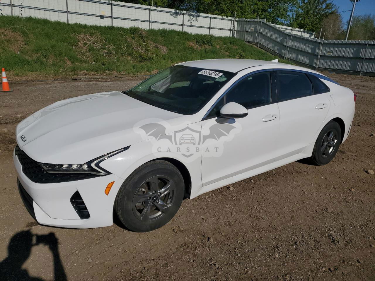 Kia K5 LXS 1.6L  4 2023