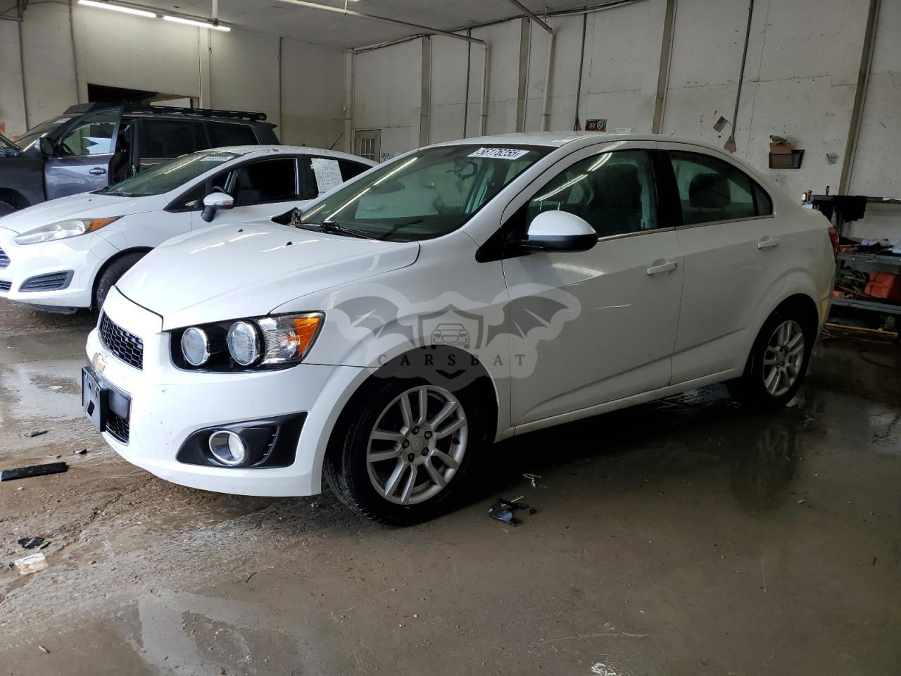 Chevrolet Aveo (Sonic) LT 1.8L  4 2015