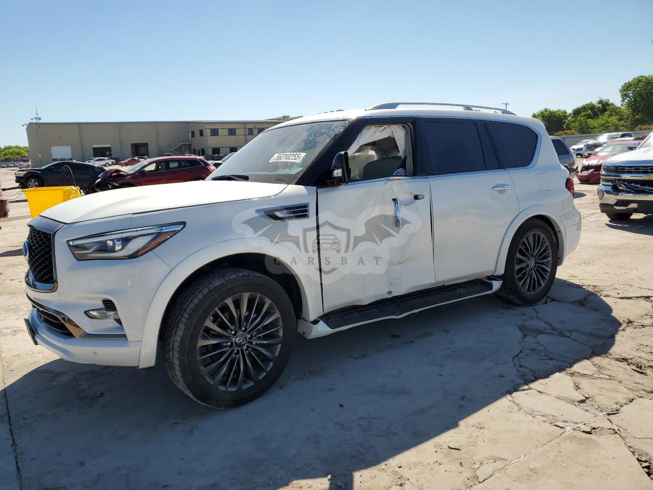Infiniti QX80 LUXE 5.6L  8 2023