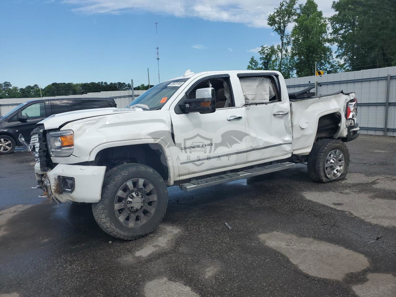 GMC Sierra K2500 DENALI 6.6L  8 2017