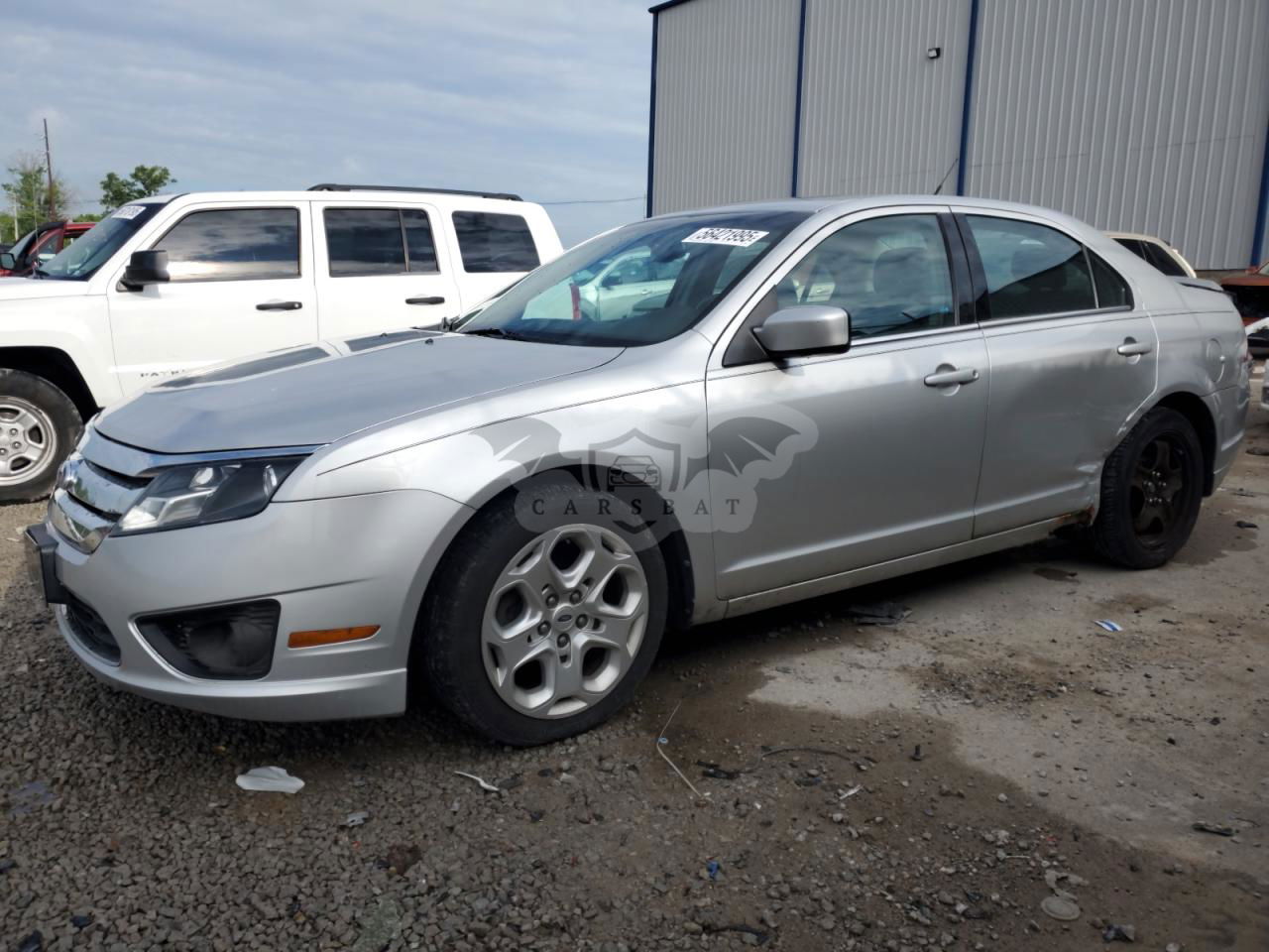 Ford Fusion SE 2.5L  4 2011