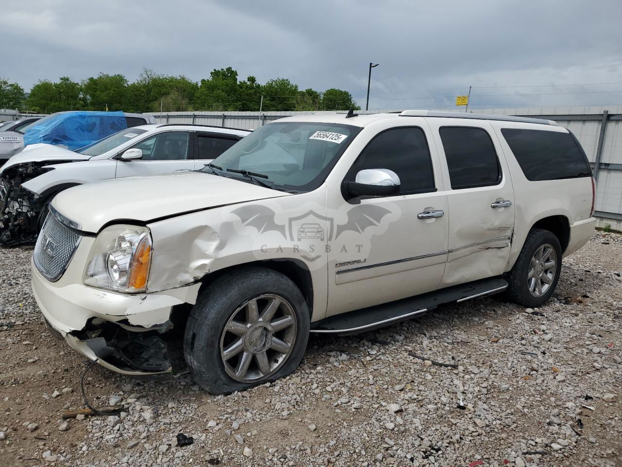 GMC Yukon DENALI 6.2L  8 2010