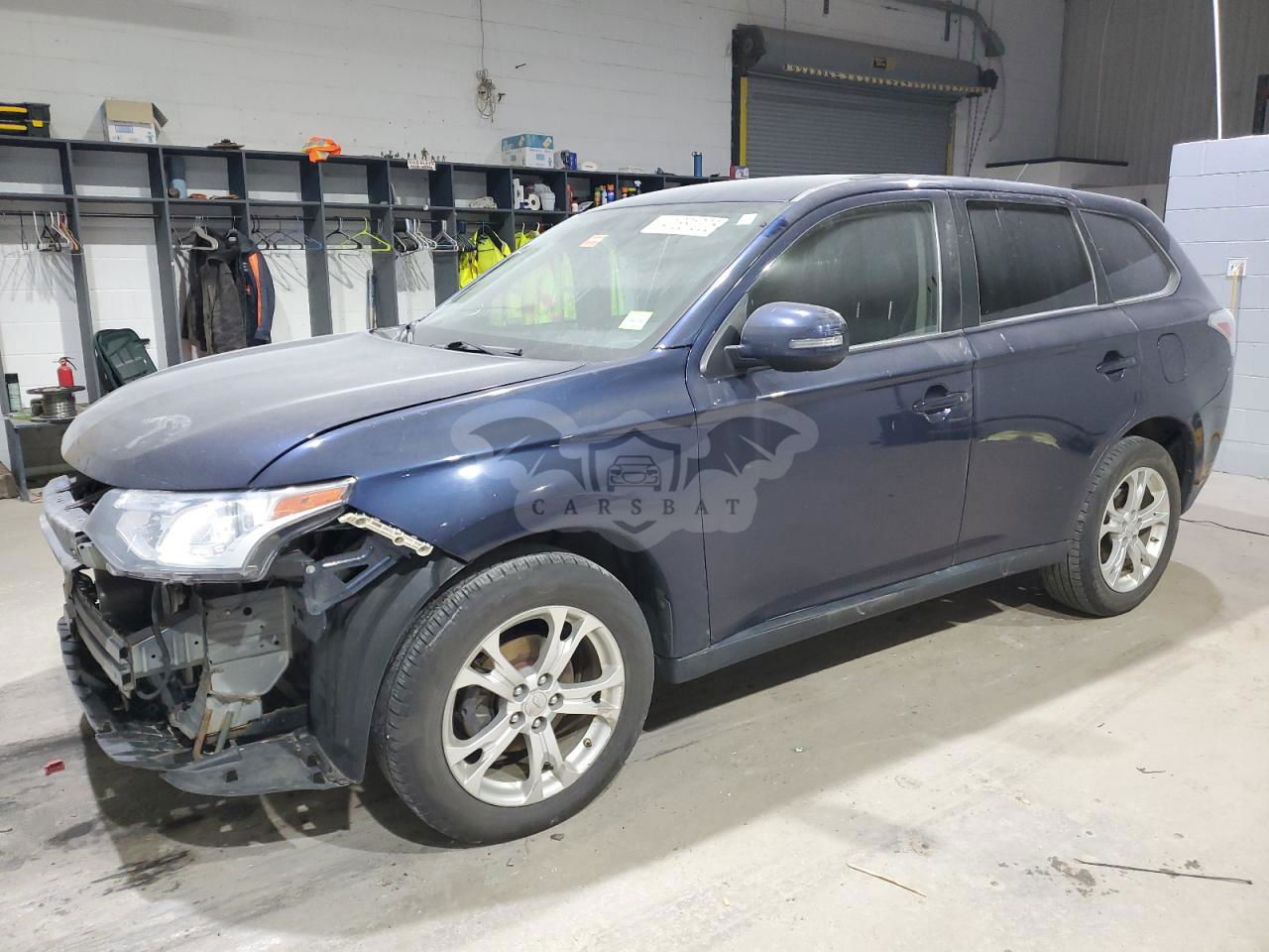 Mitsubishi Outlander SE 2.4L  4 2014