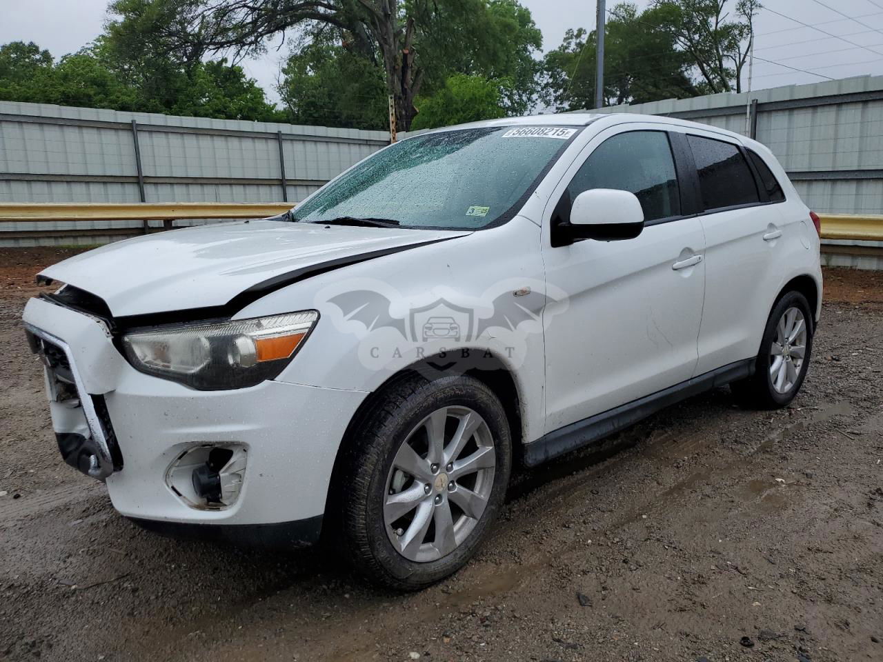 Mitsubishi Outlander ES 2.0L  4 2014
