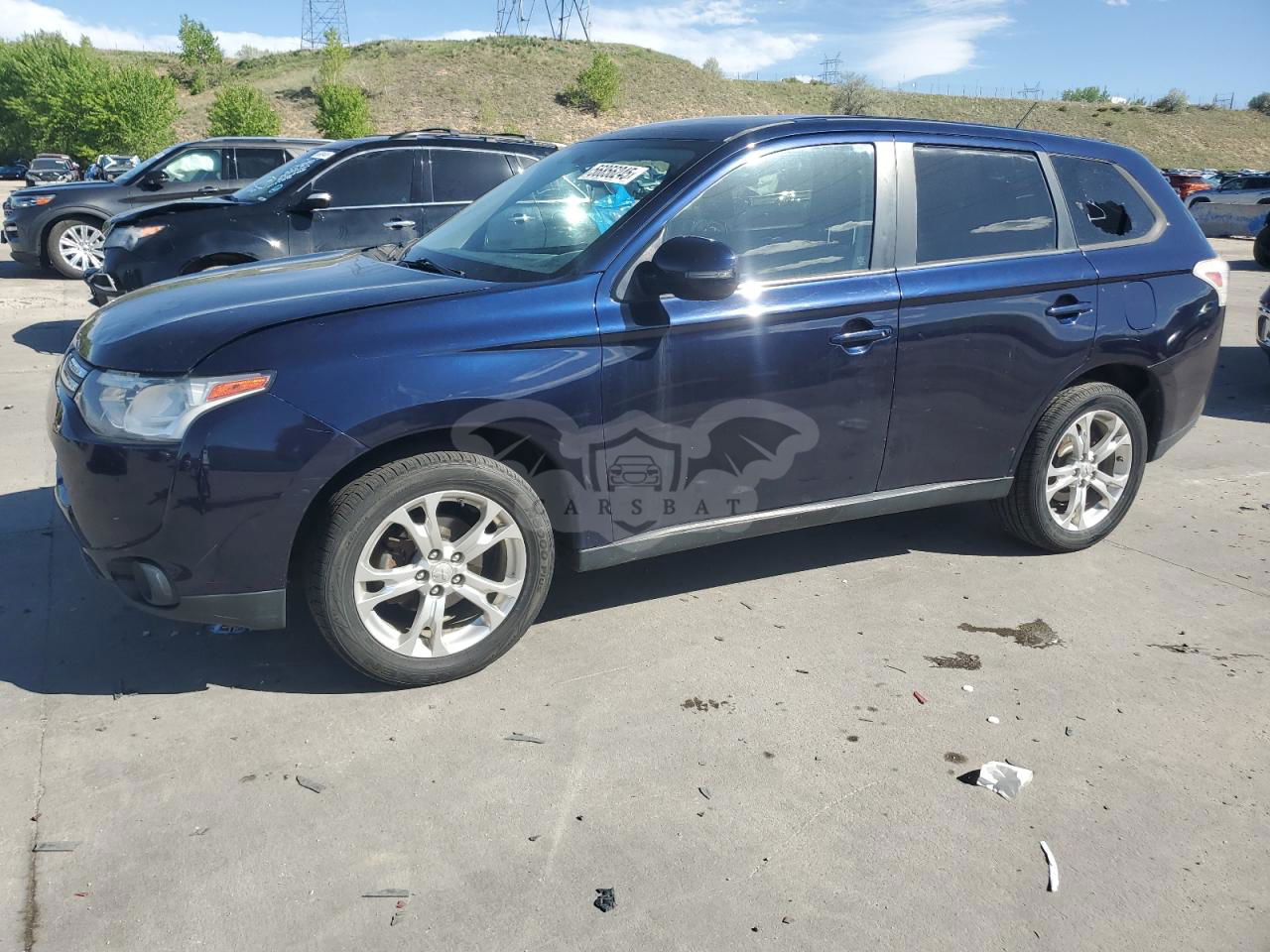 Mitsubishi Outlander SE 2.4L  4 2014