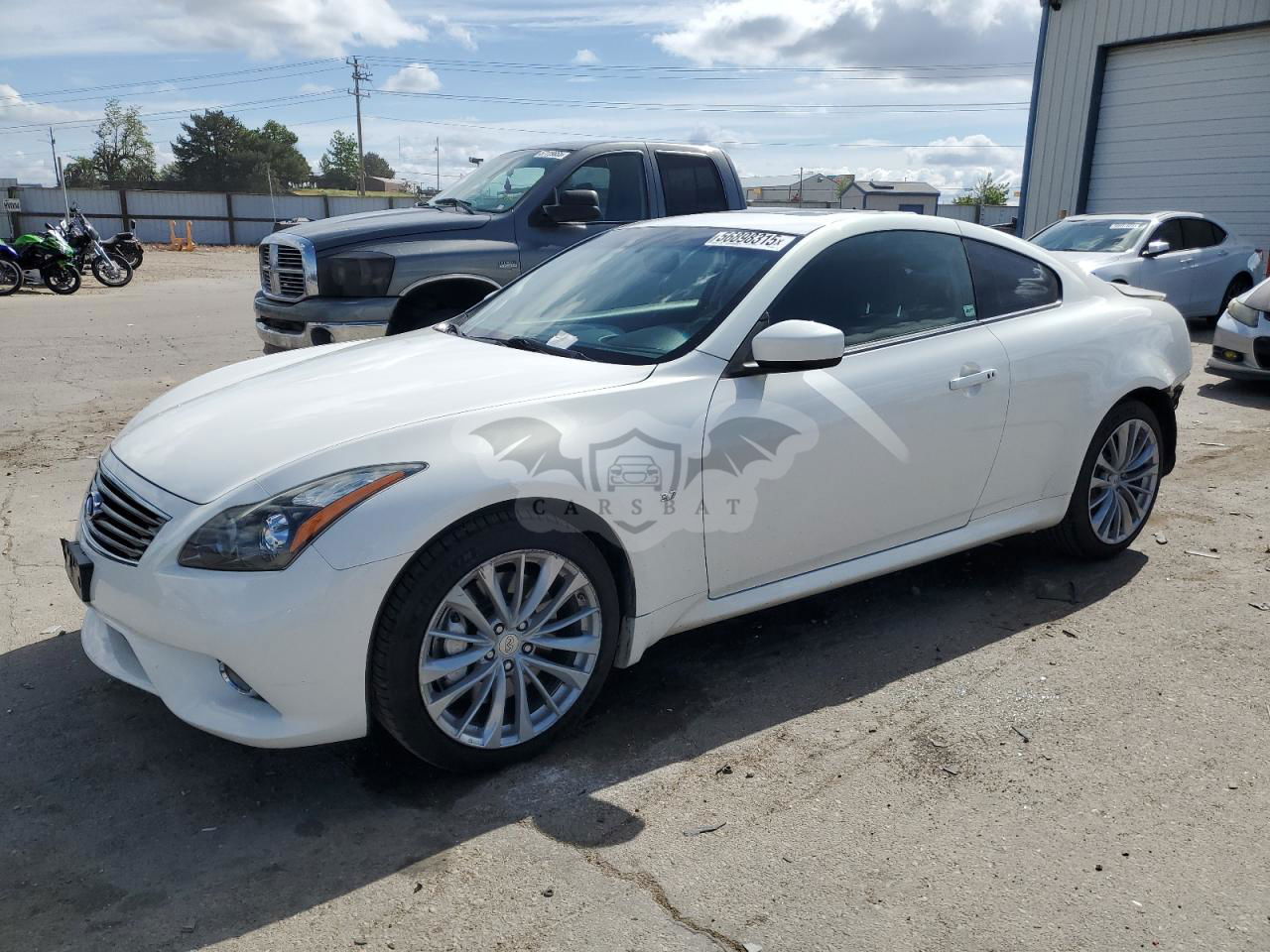 Infiniti Q60 JOURNEY 3.7L  6 2014