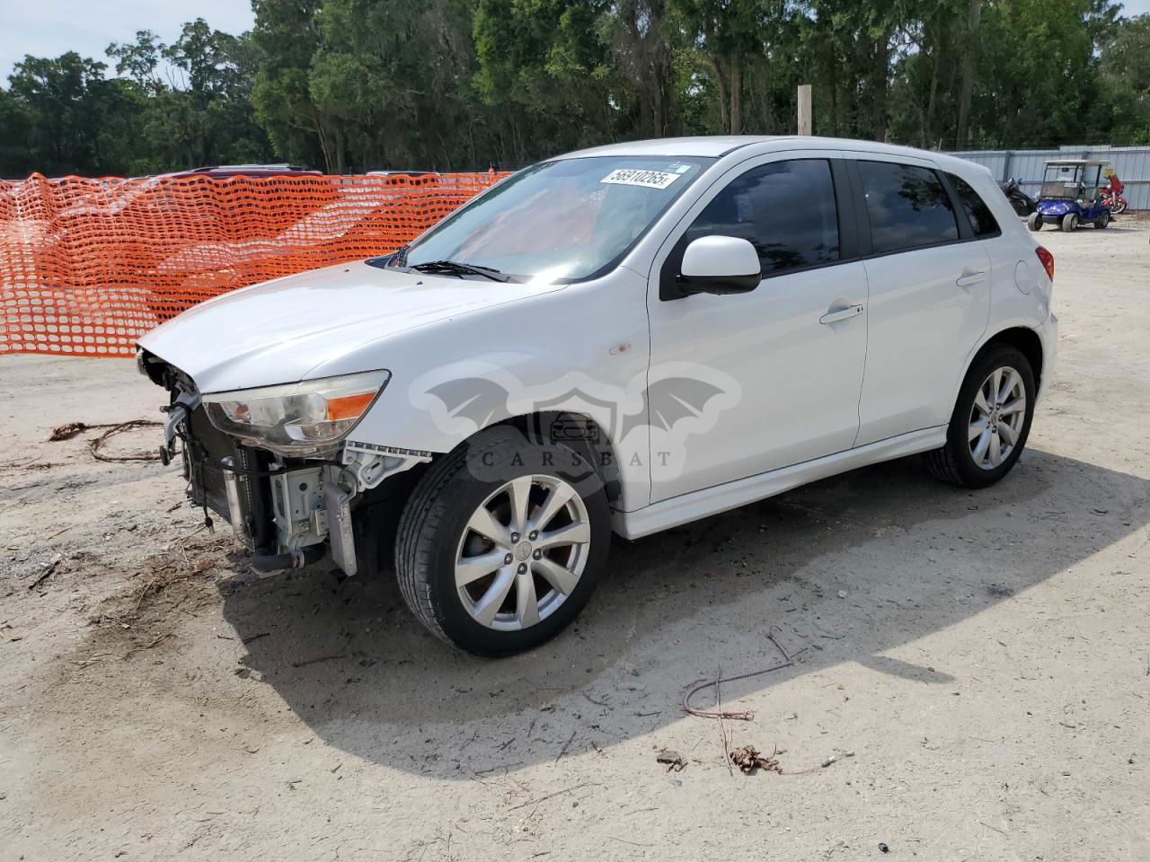 Mitsubishi Outlander SE 2.0L  4 2012