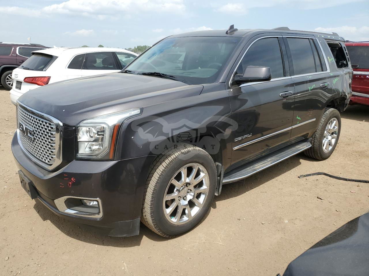 GMC Yukon DENALI 6.2L  8 2016