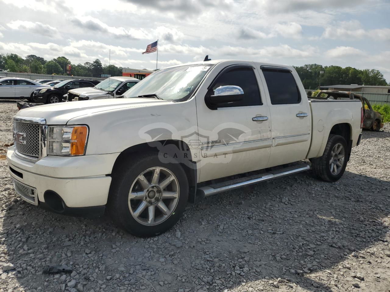 GMC Sierra K1500 DENALI 6.2L  8 2011