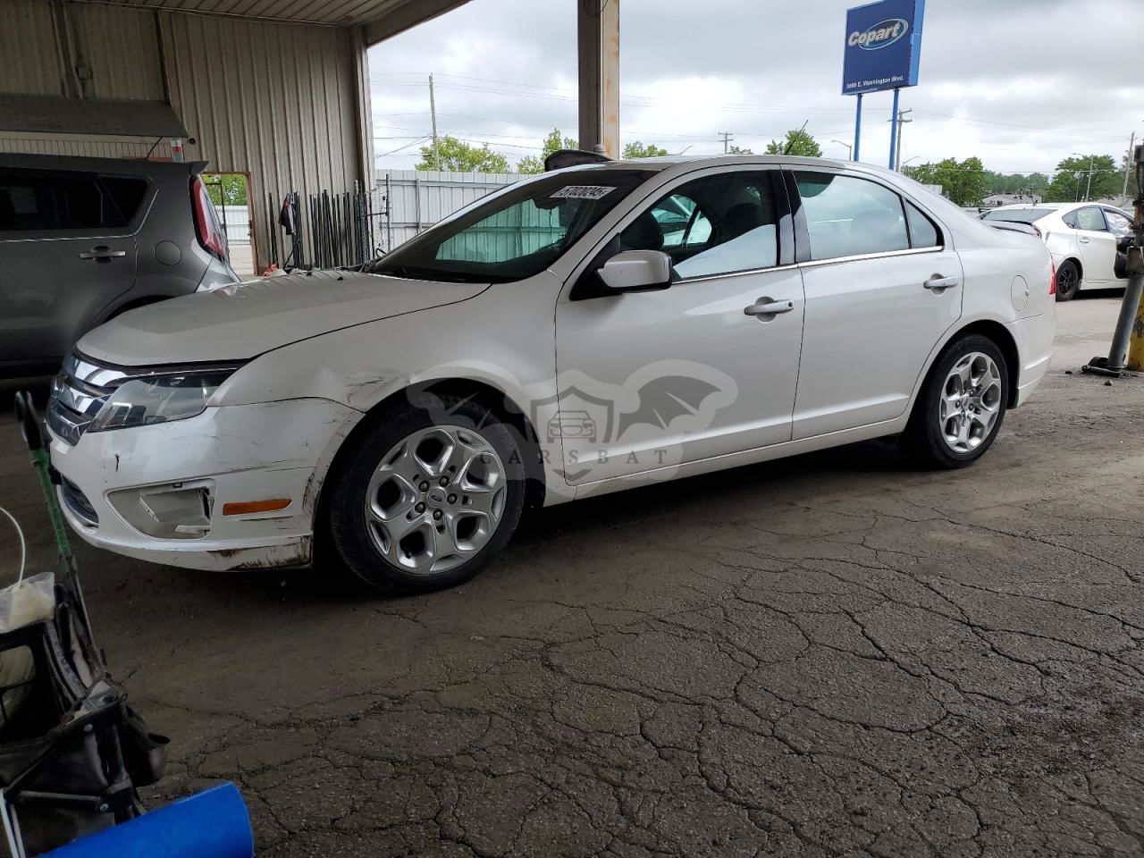 Ford Fusion SE 2.5L  4 2010