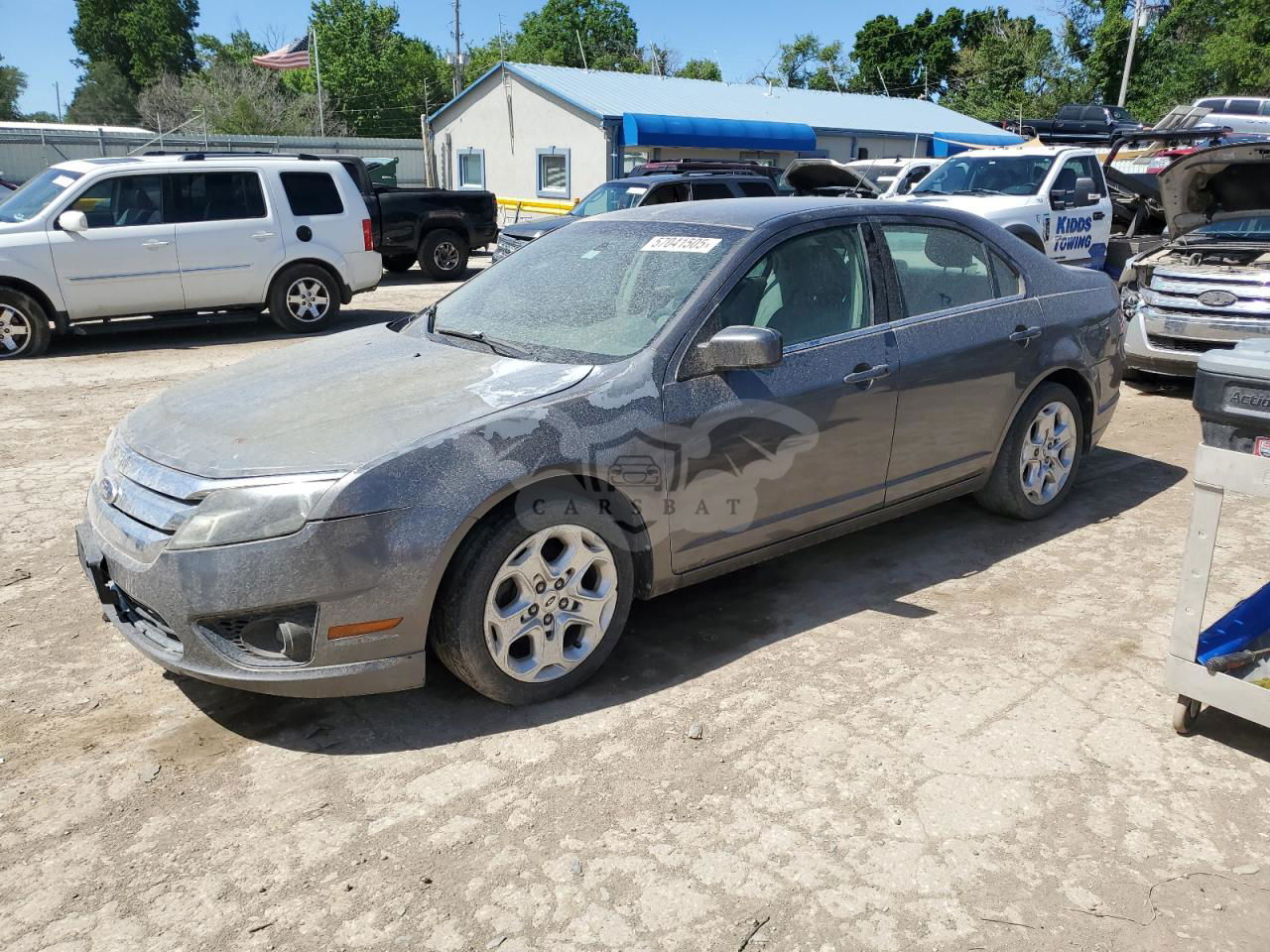 Ford Fusion SE 2.5L  4 2011