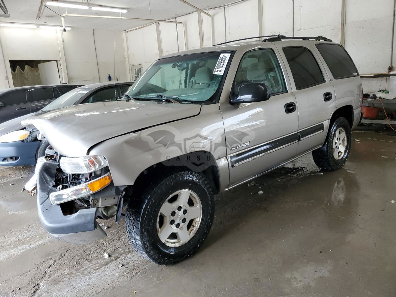Chevrolet Tahoe C1500 4.8L  8 2002