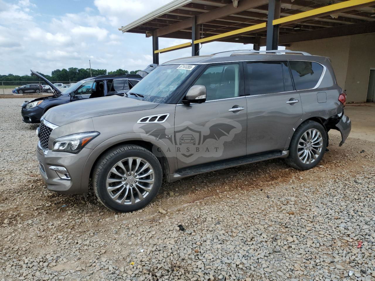 Infiniti QX80 BASE 5.6L  8 2017