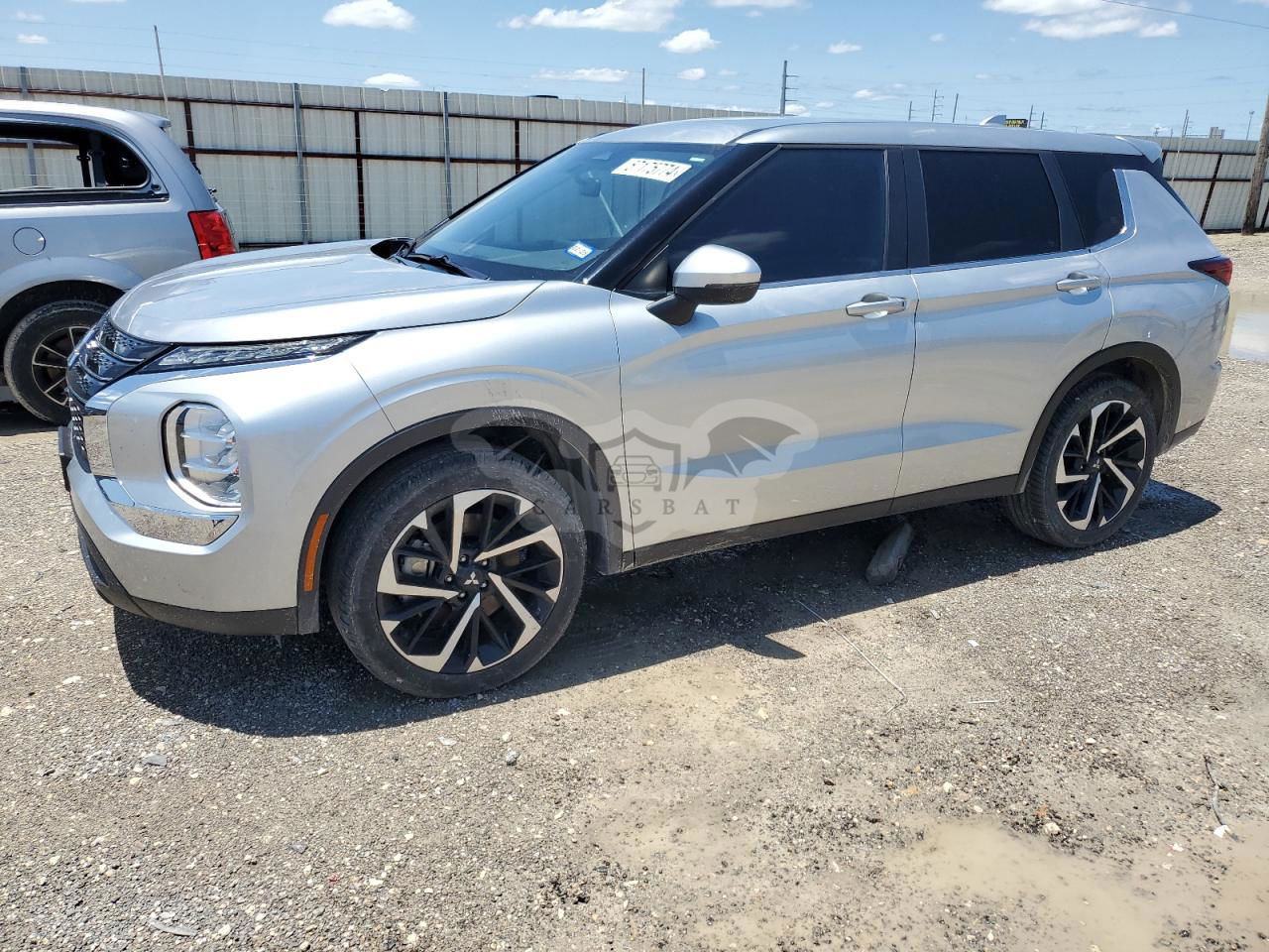 Mitsubishi Outlander ES 2.5L  4 2022