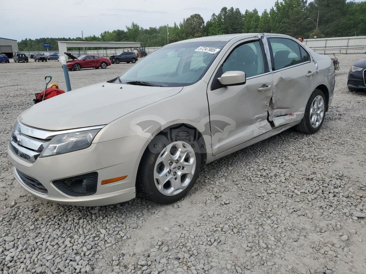Ford Fusion SE 2.5L  4 2010