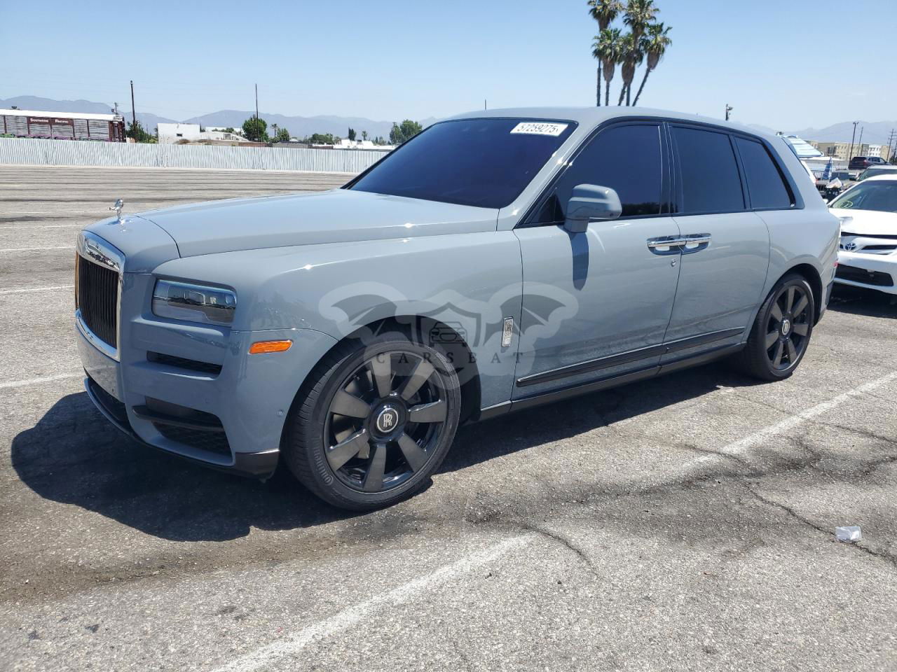 Rolls-Royce Cullinan 6.8L 12 2021