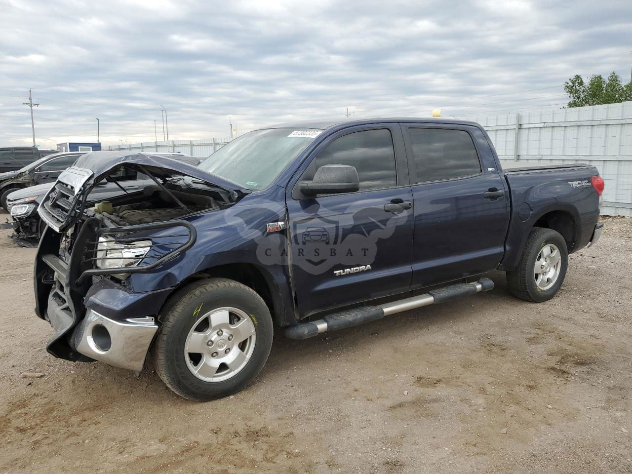Toyota Tundra CREWMAX 5.7L  8 2008