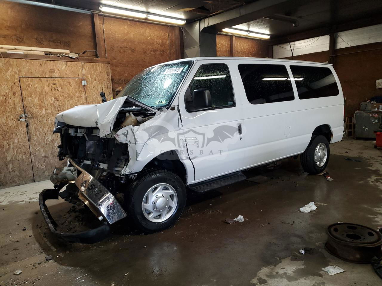 Ford Econoline E350 SUPER DUTY WAGON 5.4L  8 2011