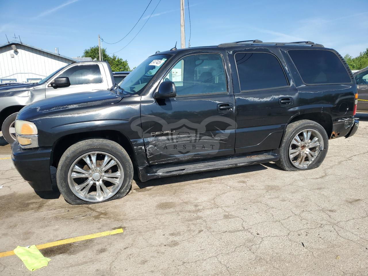GMC Yukon DENALI 6.0L  8 2005