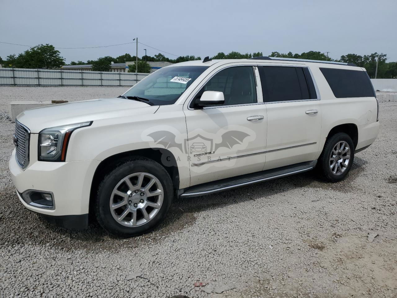 GMC Yukon DENALI 6.2L  8 2015