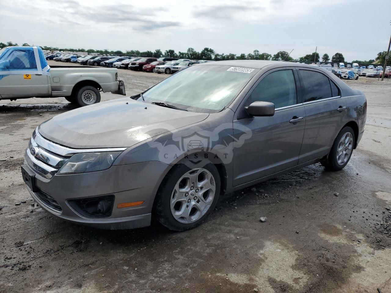 Ford Fusion SE 2.5L  4 2011