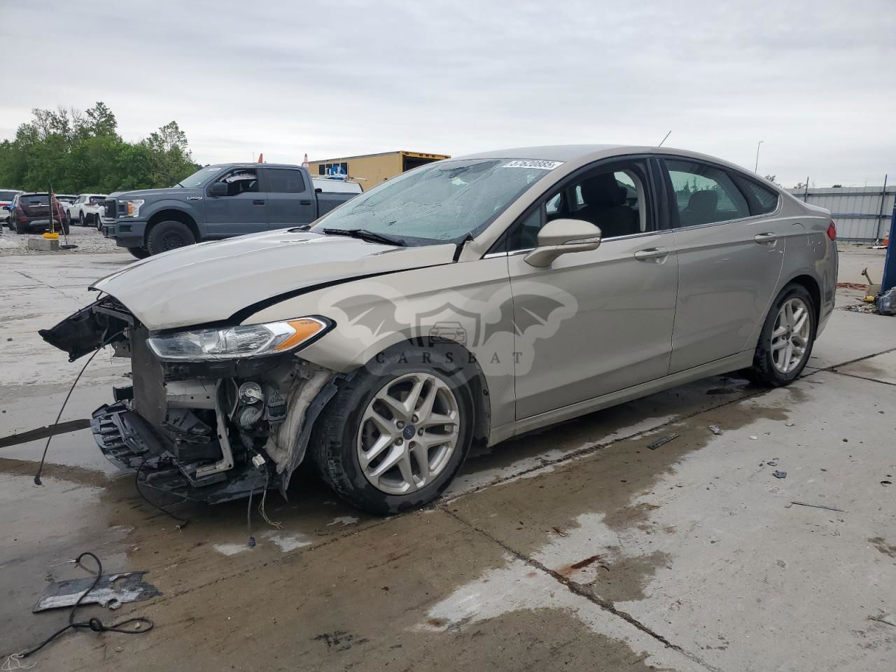 Ford Fusion SE 2.5L  4 2015