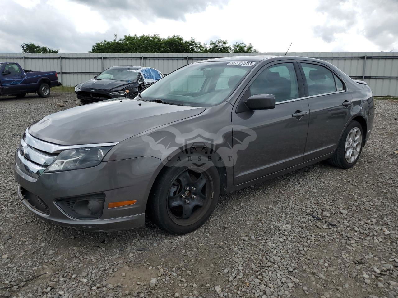 Ford Fusion SE 2.5L  4 2011