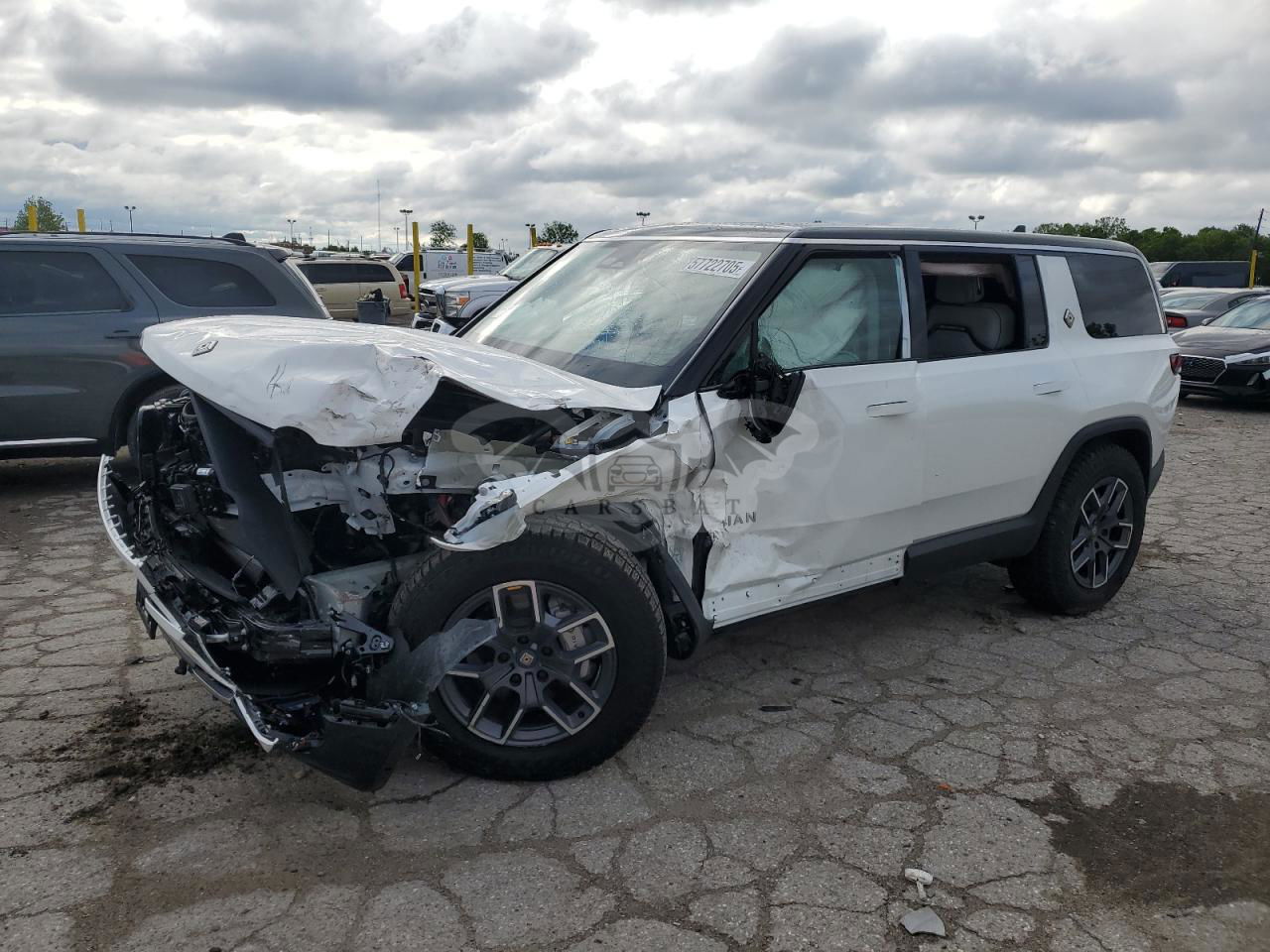 Rivian R1S ADVENTURE 2025