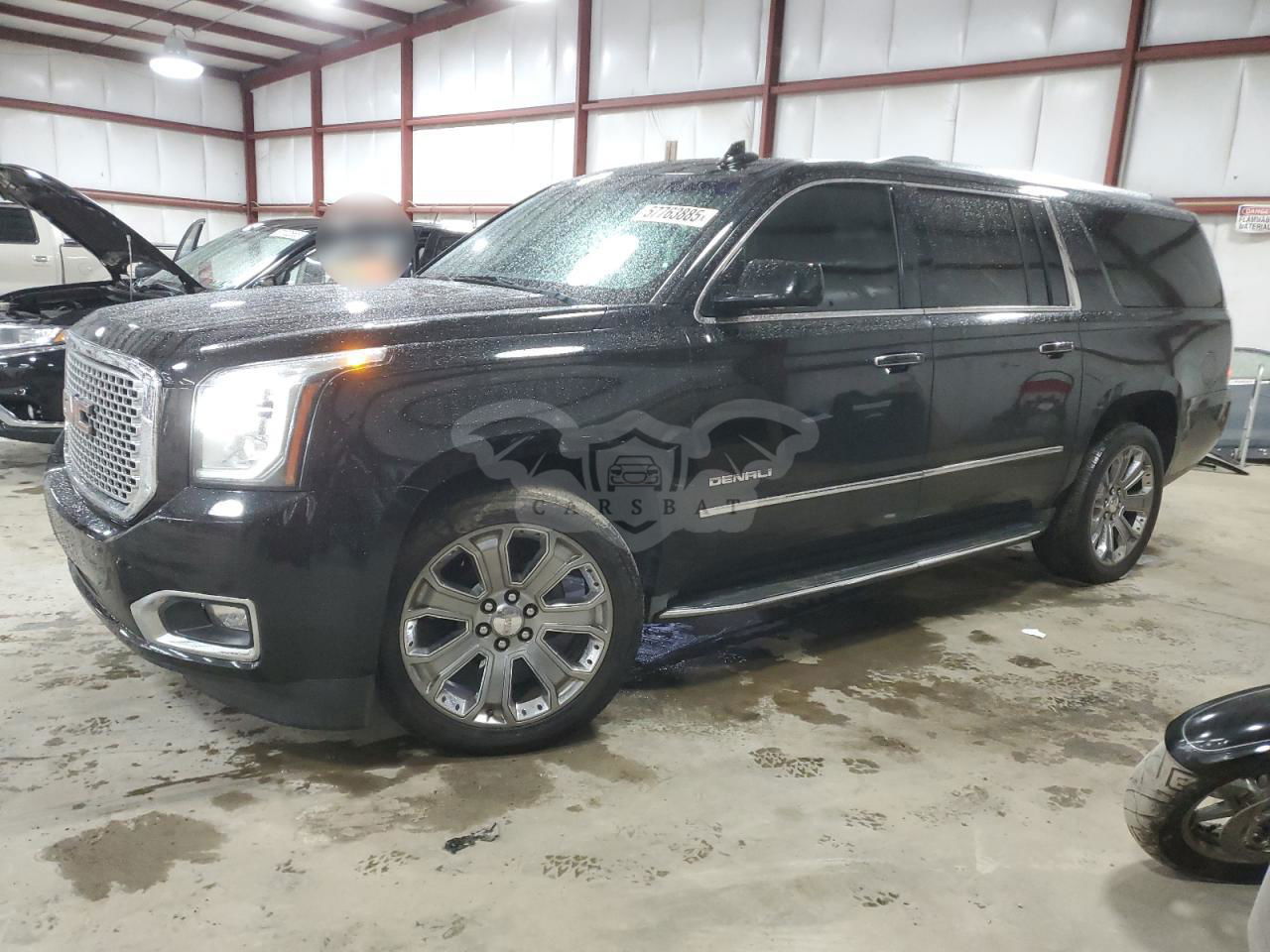 GMC Yukon DENALI 6.2L  8 2016