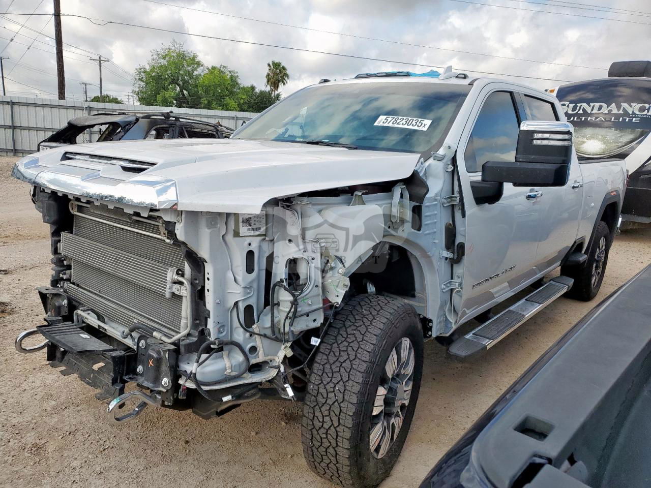 GMC Sierra K2500 DENALI 6.6L  8 2025