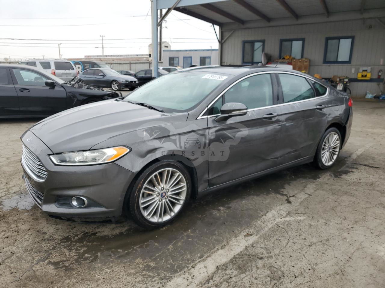Ford Fusion SE 2.0L  4 2015