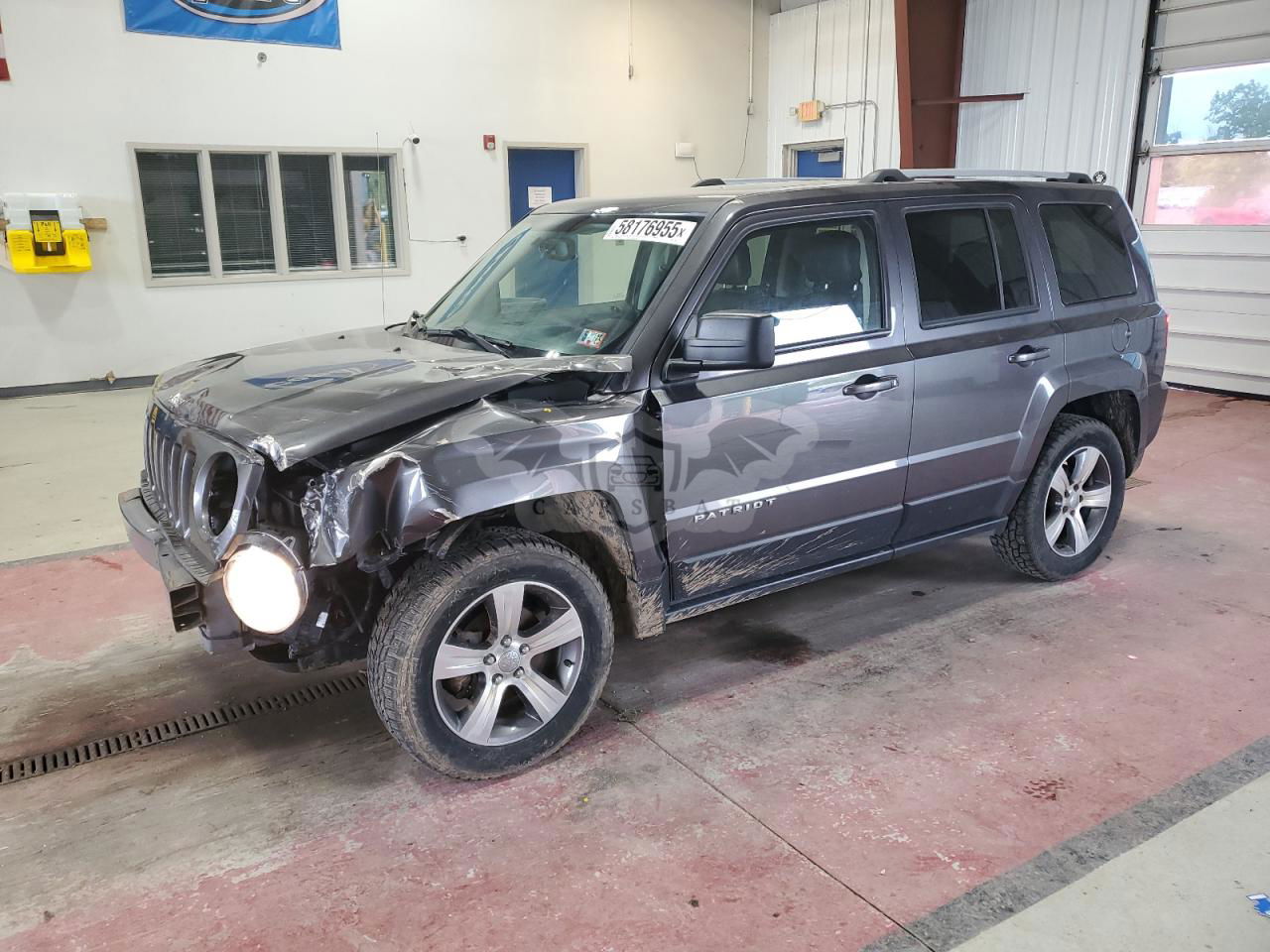Jeep Patriot LATITUDE 2.4L  4 2017