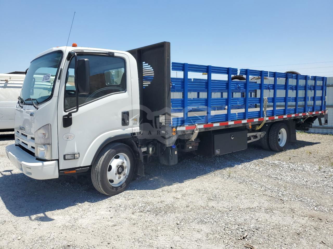 Isuzu NRR 5.2L  4 2015