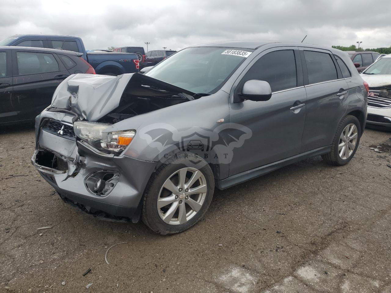 Mitsubishi Outlander SE 2.0L  4 2013