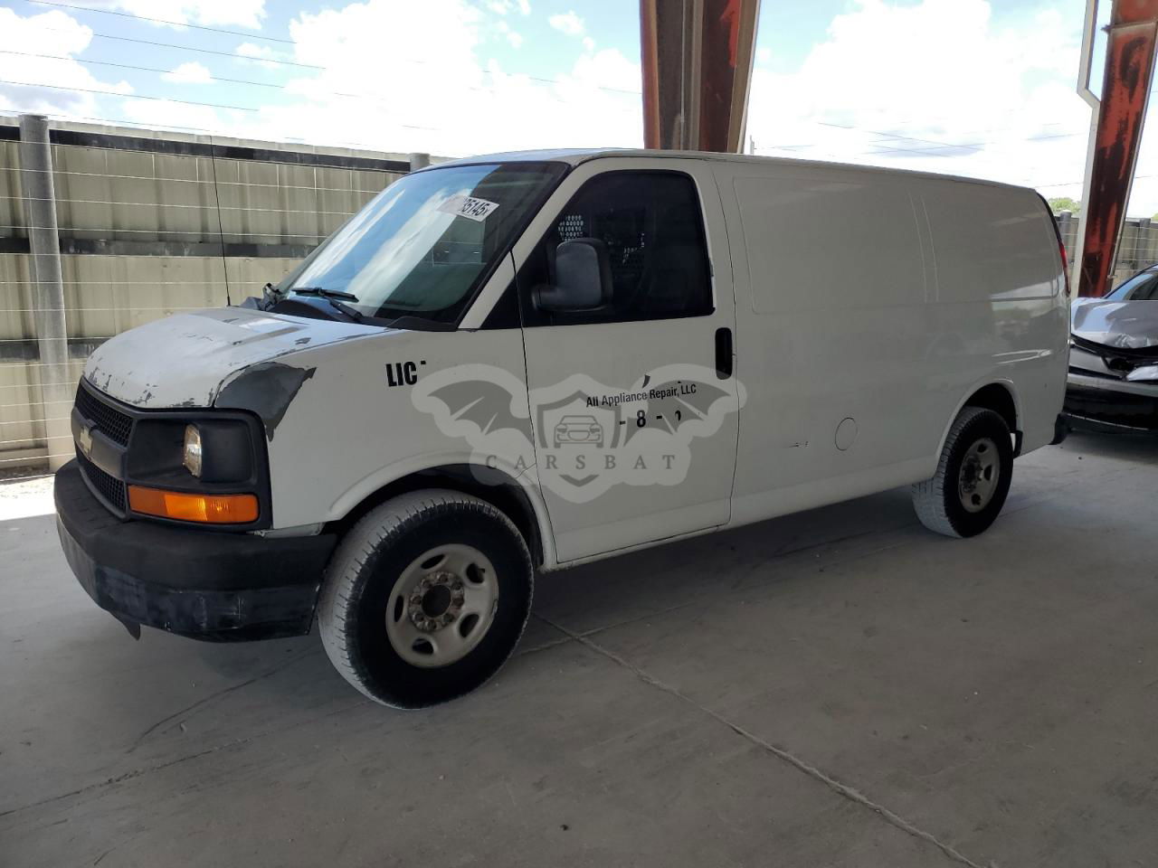 Chevrolet Express 4.8L  8 2011