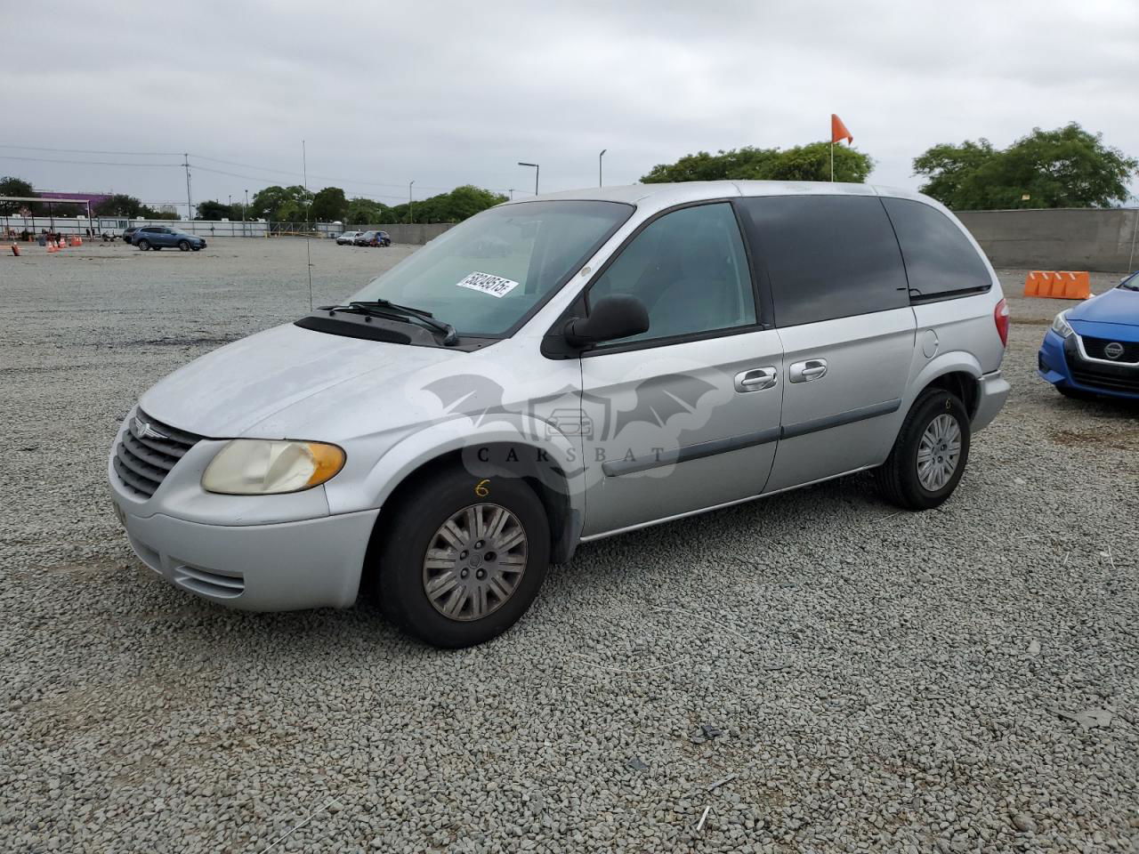 Chrysler Town & Country 3.3L  6 2005