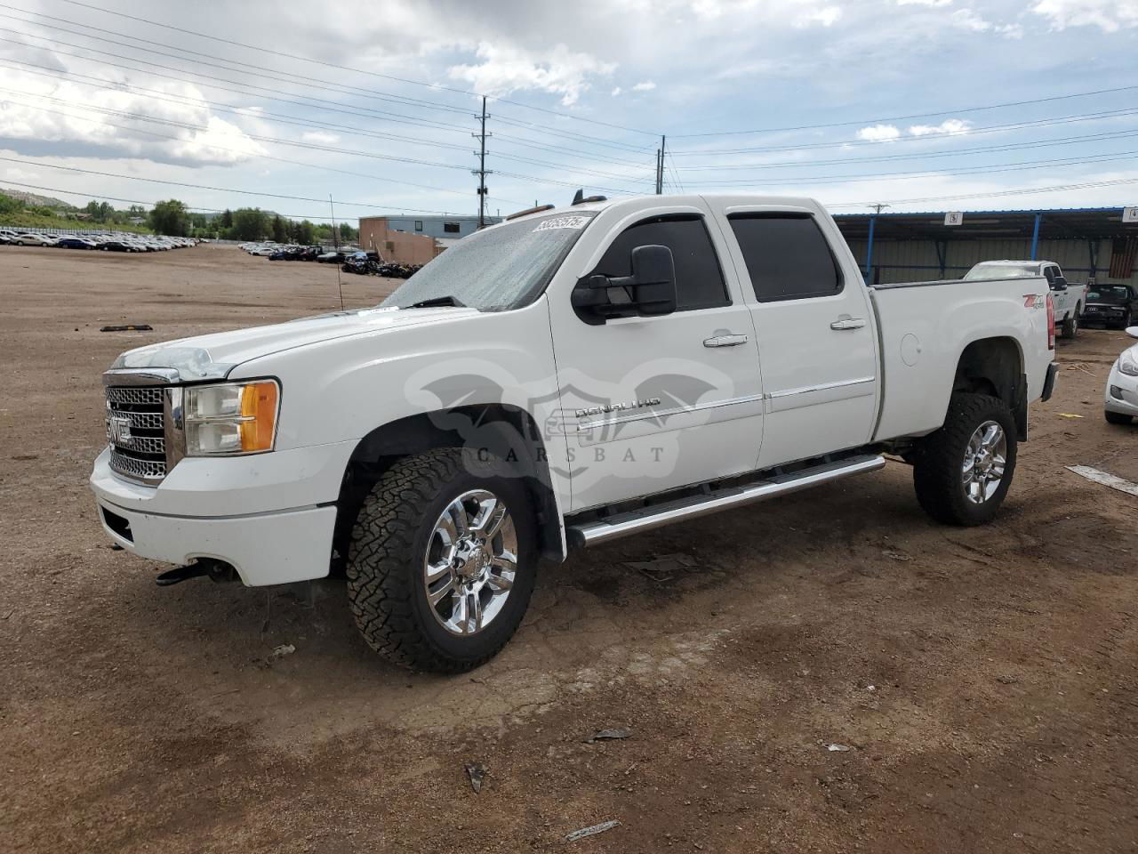 GMC Sierra K2500 DENALI 6.0L  8 2011