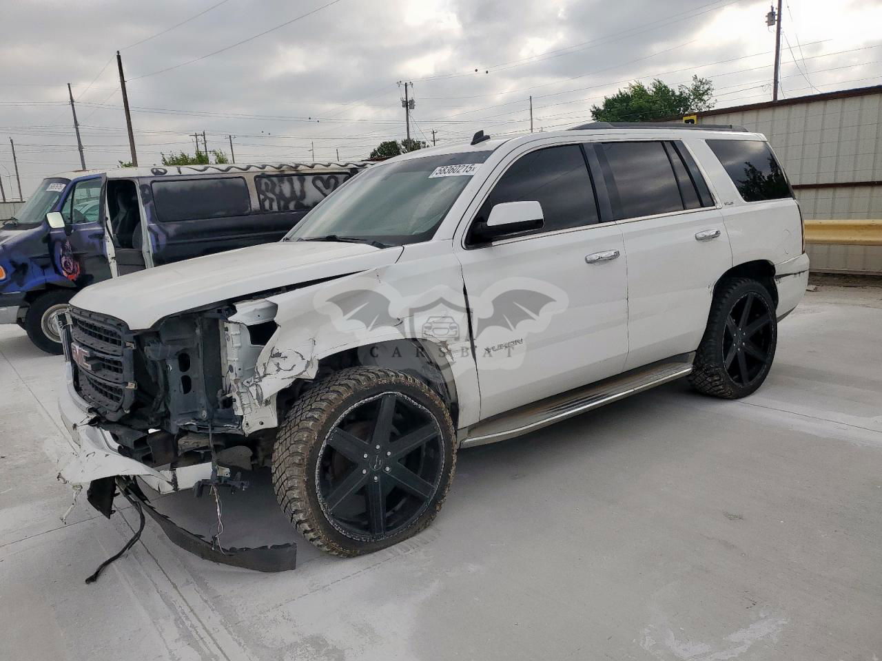 GMC Yukon SLE 5.3L  8 2015