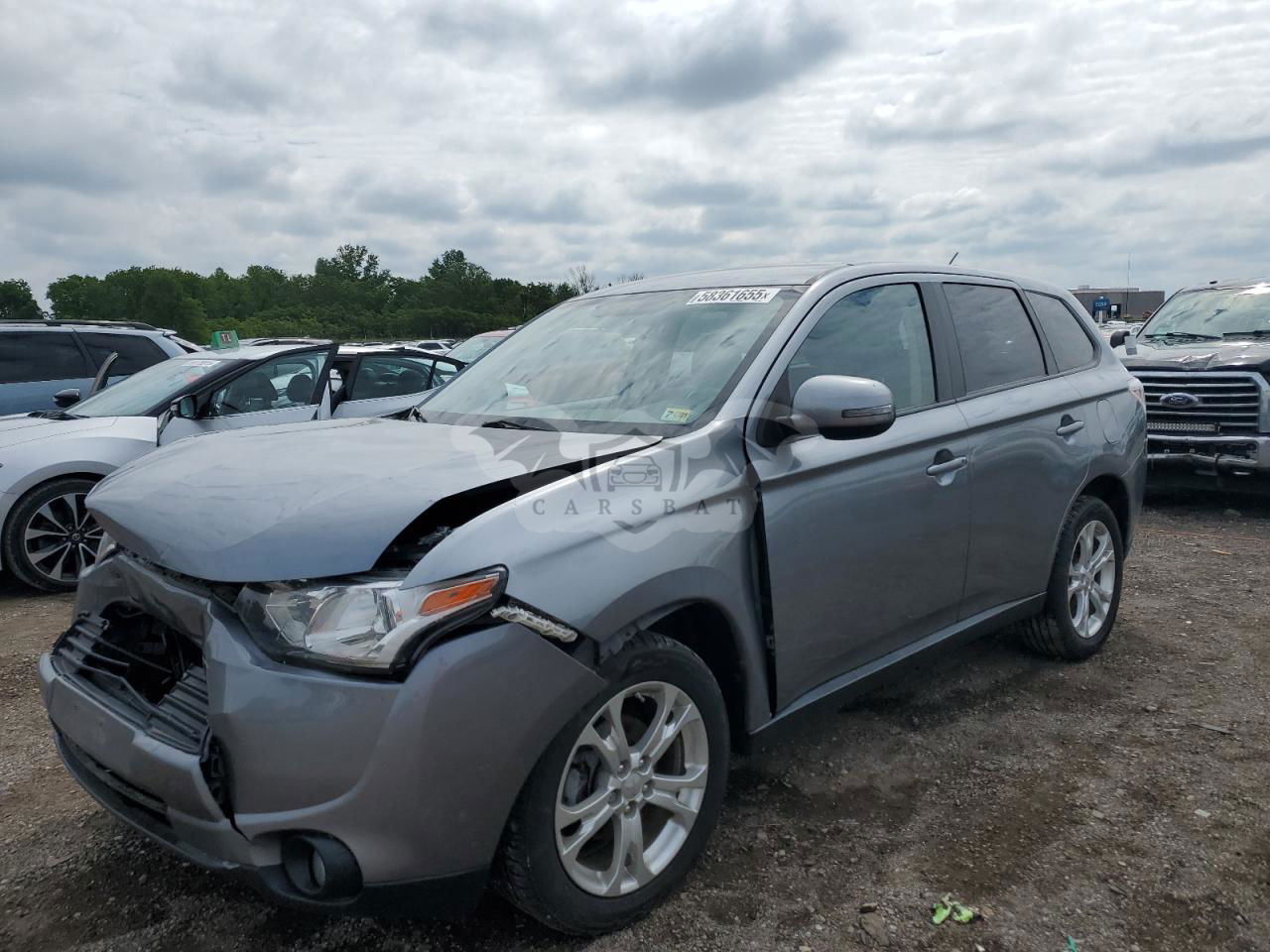 Mitsubishi Outlander SE 2.4L  4 2014