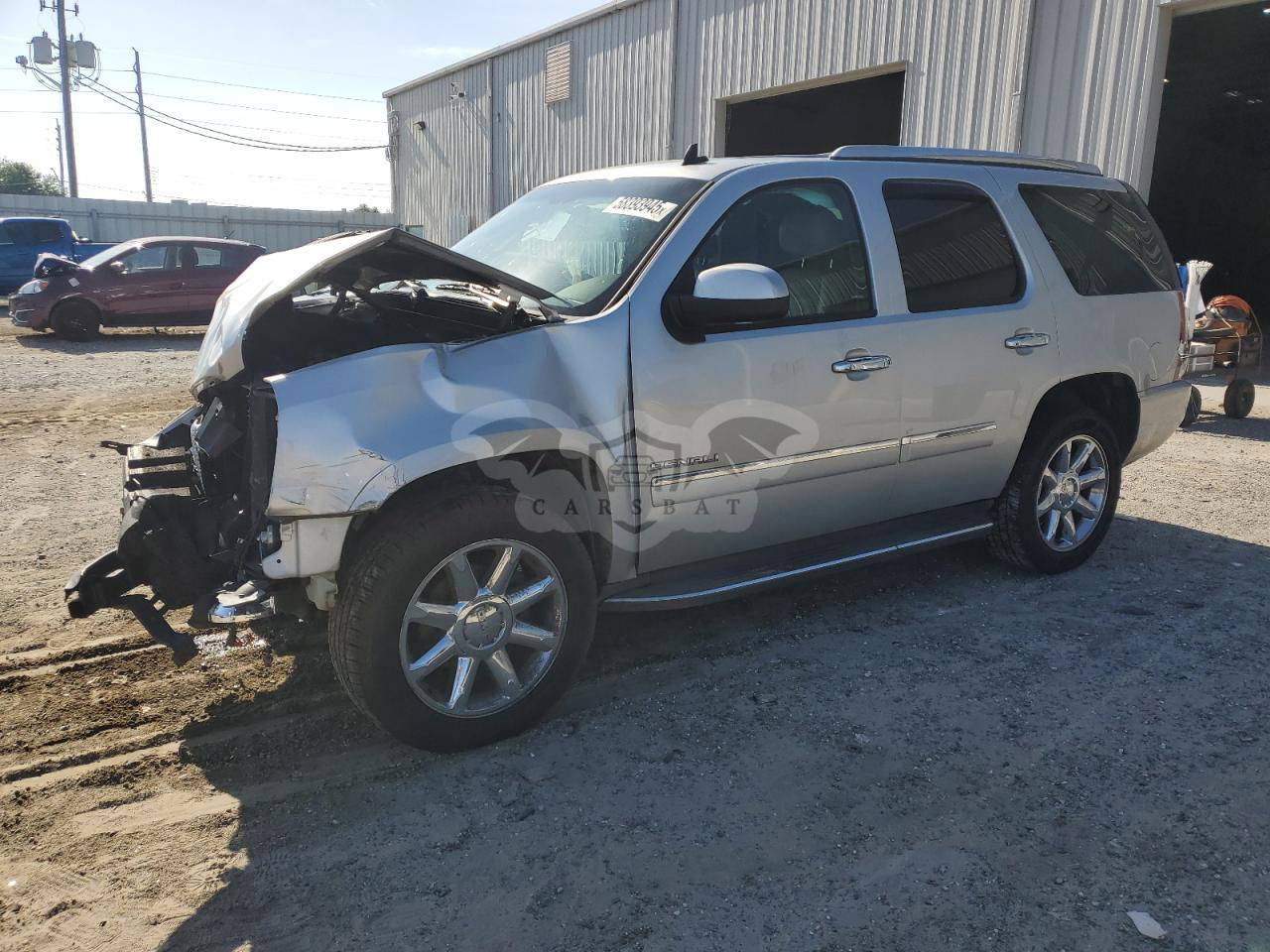 GMC Yukon DENALI 6.2L  8 2013