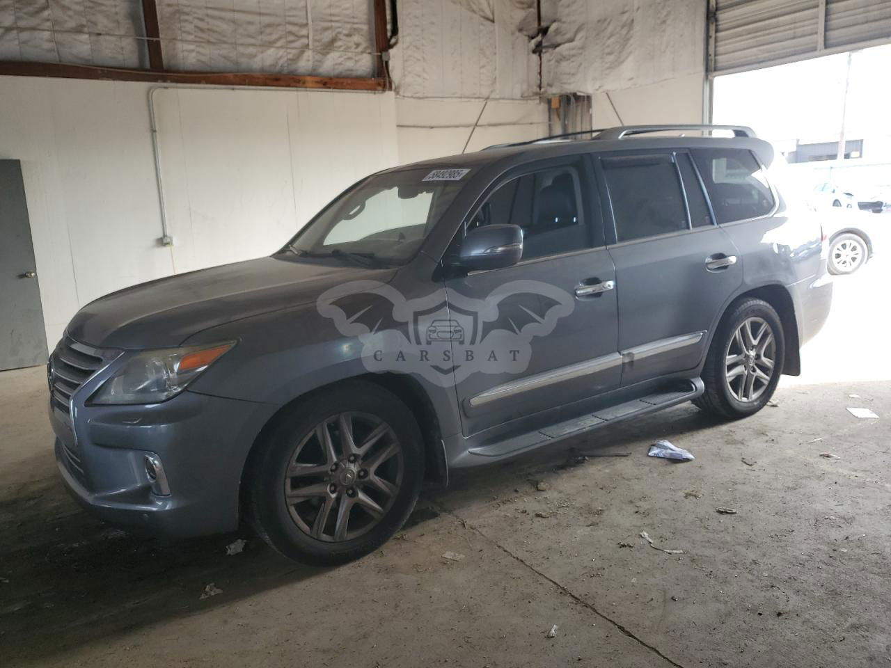 Lexus LX 570 5.7L  8 2013