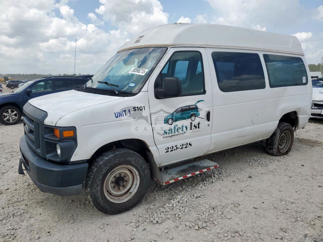 Ford Econoline E250 VAN 4.6L  8 2011